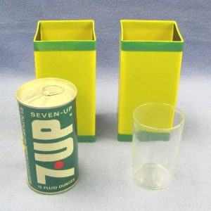 Passe Passe 7-Up Can and Glass (Vintage)