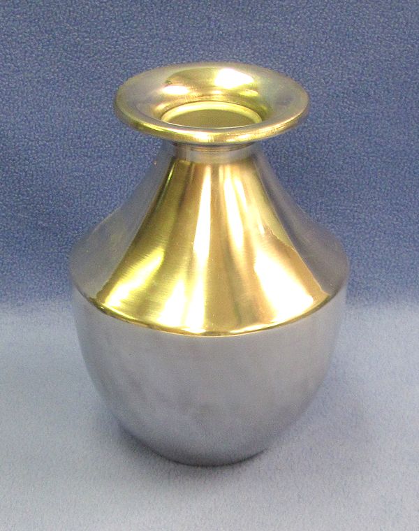 lota water vase (8 inch)