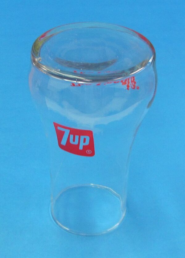 vintage 7 up the uncola upside down glass