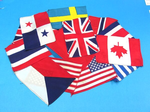 String of Flags (Pre-Owned)