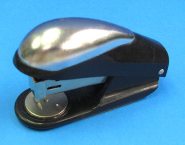shock stapler black 2