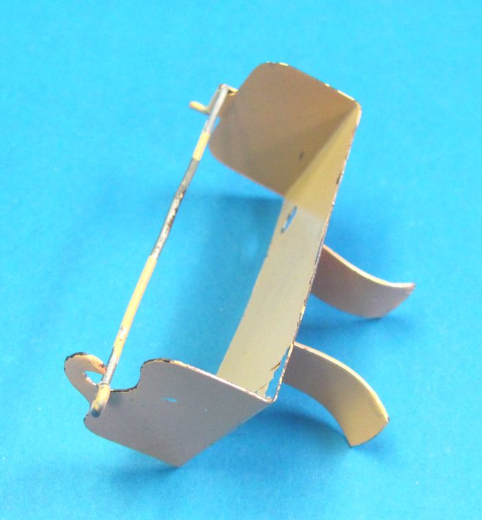 Unknown Spring Flower Holder? Winkler's Magic Warehouse